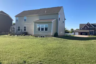 1144 Red Maple Dr, Troy, OH 45373 - Photo 7