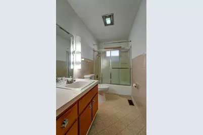 219 Hart Avenue, Greenville, OH 45331 - Photo 9