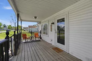 111 S Wagner Ave, Wapakoneta, OH 45895 - Photo 5