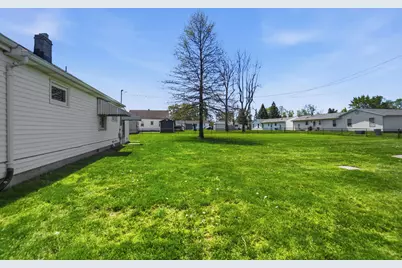 111 S Wagner Avenue, Wapakoneta, OH 45895 - Photo 35