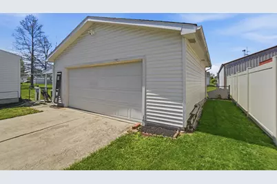 111 S Wagner Avenue, Wapakoneta, OH 45895 - Photo 47