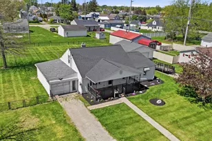 111 S Wagner Ave, Wapakoneta, OH 45895 - Photo 27