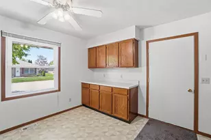 4898 E Brannan Dr, Springfield, OH 45502 - Photo 13