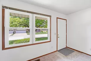 4898 E Brannan Dr, Springfield, OH 45502 - Photo 5