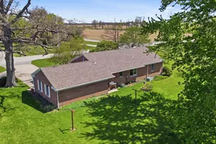 14031 Kohler Rd, Wapakoneta, OH 45895 - Photo 3
