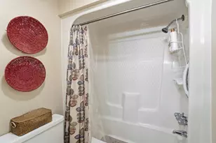 478 Robin Hood Ln, Troy, OH 45373 - Photo 29