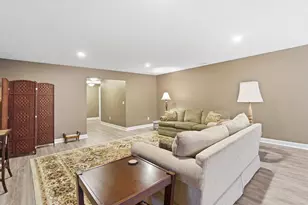 980 Greenmantle Dr, Troy, OH 45373 - Photo 47