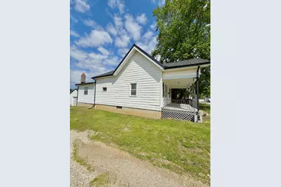319 N Spruce Street, Saint Marys, OH 45885 - Photo 5