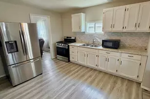 319 N Spruce St, Saint Marys, OH 45885 - Photo 9