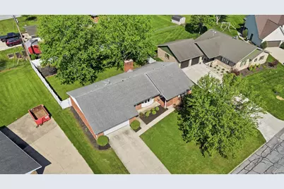 833 Glyncrest Drive, Wapakoneta, OH 45895 - Photo 1