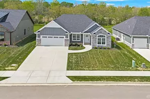 2183 Emerson Wy, Troy, OH 45373 - Photo 3