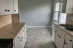 1002 Middle St, Wapakoneta, OH 45895 - Photo 17