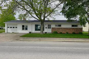 1002 Middle St, Wapakoneta, OH 45895 - Photo 3