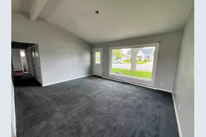 1002 Middle Street, Wapakoneta, OH 45895 - Photo 11