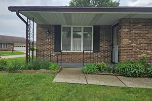 1141 W Brixton Dr, Springfield, OH 45503 - Photo 3
