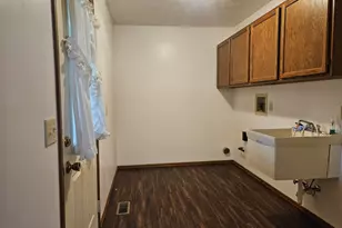 1141 W Brixton Dr, Springfield, OH 45503 - Photo 13