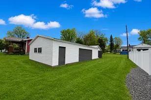 552 E Chillicothe Ave, Bellefontaine, OH 43311 - Photo 15
