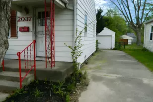 2037 Studer Ave, Columbus, OH 43207 - Photo 3