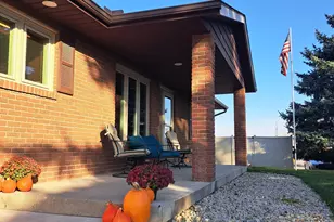 317 Summit St, Celina, OH 45822 - Photo 3