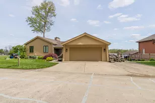 9072 Hickory Ln, Huntsville, OH 43324 - Photo 3