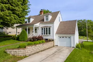 126 Parkwood Dr, West Milton, OH 45383 - Photo 3