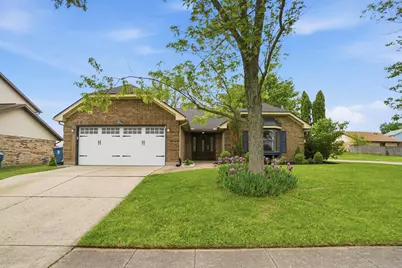 8878 Trowbridge Way, Dayton, OH 45424 - Photo 3