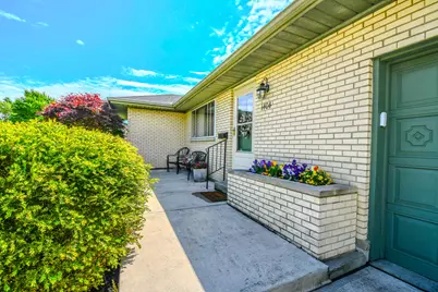 1404 Pinecrest Drive, Dayton, OH 45414 - Photo 7