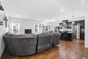 1200 Scarlet Oak Dr, Tipp City, OH 45371 - Photo 13