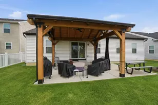 1200 Scarlet Oak Dr, Tipp City, OH 45371 - Photo 67