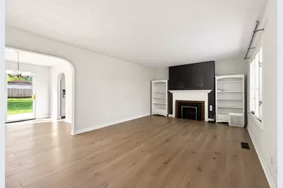 1951 Harshman Boulevard, Springfield, OH 45504 - Photo 7