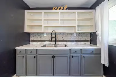 756 Alexander Drive, Dayton, OH 45403 - Photo 13
