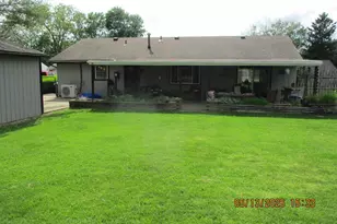 810 Bayberry Dr, New Carlisle, OH 45344 - Photo 33