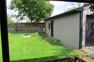 810 Bayberry Dr, New Carlisle, OH 45344 - Photo 37