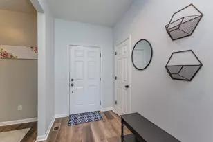 4161 Spicebush Dr, Tipp City, OH 45371 - Photo 5