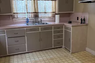 236 W Espy St, Kenton, OH 43326 - Photo 9