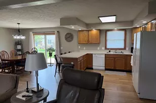 1215 Kimberly Dr, Saint Marys, OH 45885 - Photo 9
