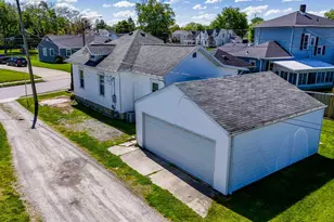 105 S Pine St, Wapakoneta, OH 45895 - Photo 3