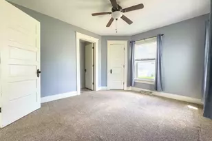 105 S Pine St, Wapakoneta, OH 45895 - Photo 11