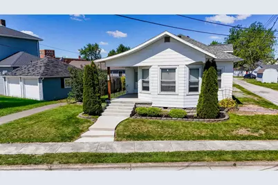 105 S Pine Street, Wapakoneta, OH 45895 - Photo 1