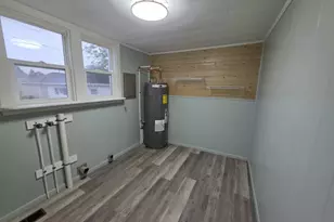 705 Oil St, Saint Marys, OH 45885 - Photo 5