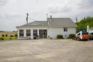 6275 Shindeldecker Rd, Rockford, OH 45882 - Photo 9
