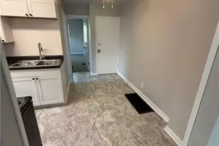 420 E Siebenthaler Ave, Dayton, OH 45405 - Photo 7