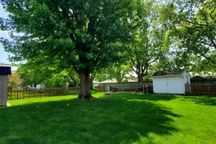 214 Orange St, Wapakoneta, OH 45895 - Photo 15