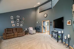 132 Village Green Dr, Sidney, OH 45365 - Photo 7