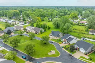 132 Village Green Dr, Sidney, OH 45365 - Photo 5