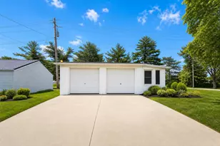 1109 S Greenwood St, Bellefontaine, OH 43311 - Photo 33