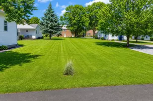 1109 S Greenwood St, Bellefontaine, OH 43311 - Photo 27