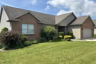 909 Stoneybrook Dr, Saint Marys, OH 45885 - Photo 3
