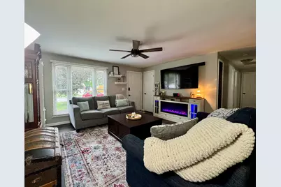 809 Canterbury Drive, Wapakoneta, OH 45895 - Photo 5