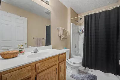 5005 Twin Lakes Circle, Englewood, OH 45322 - Photo 13